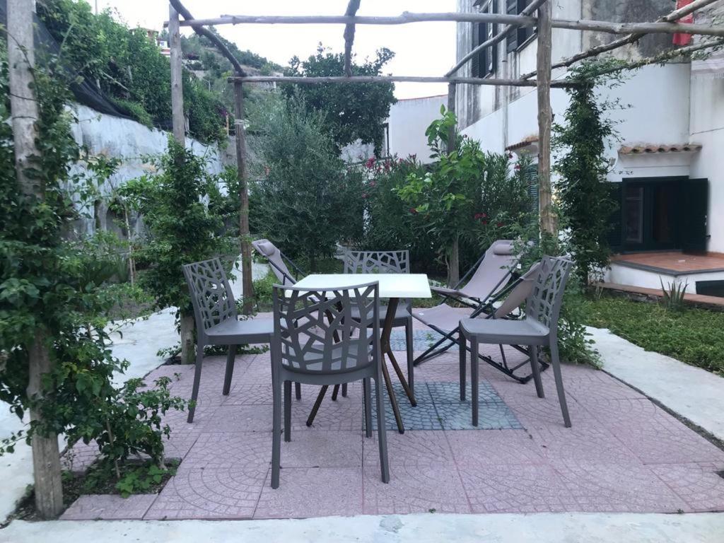 Casa Annali - House And Garden By The Amalfi Coast Vakantiehuis Maiori
